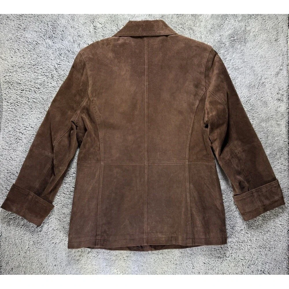 AR Bernardo straight details #suedestyle
